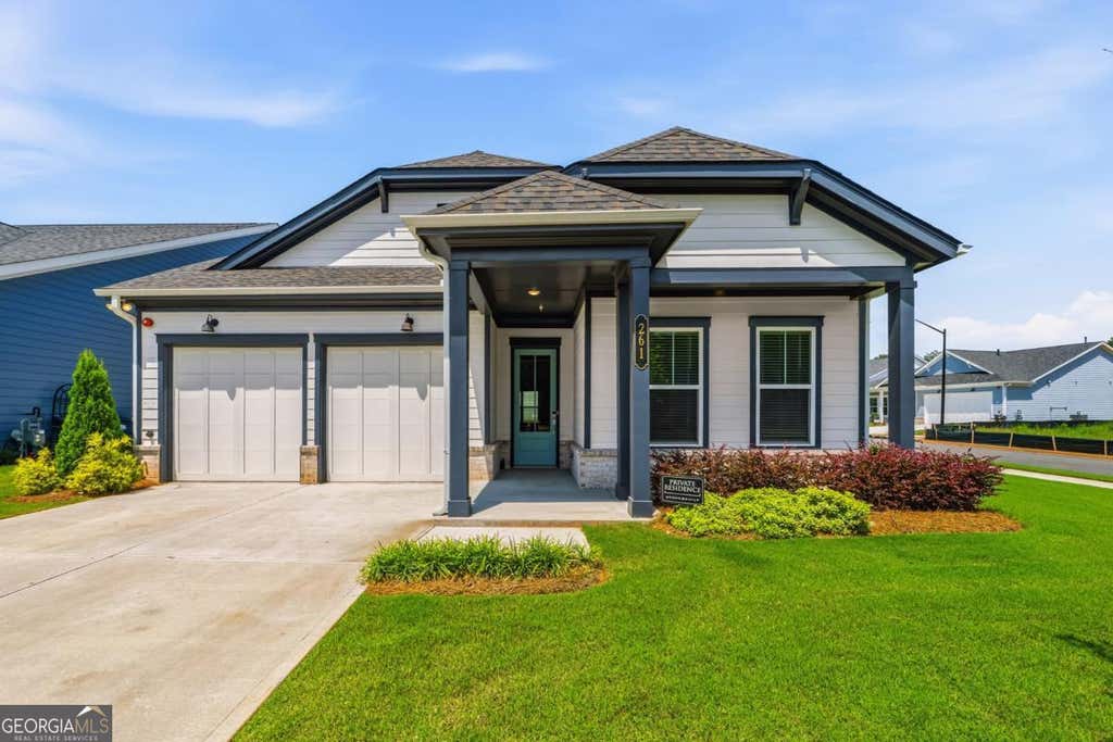 Photo of 261 Vinca Circle NW, Kennesaw, GA 30144 (MLS # 10793103)