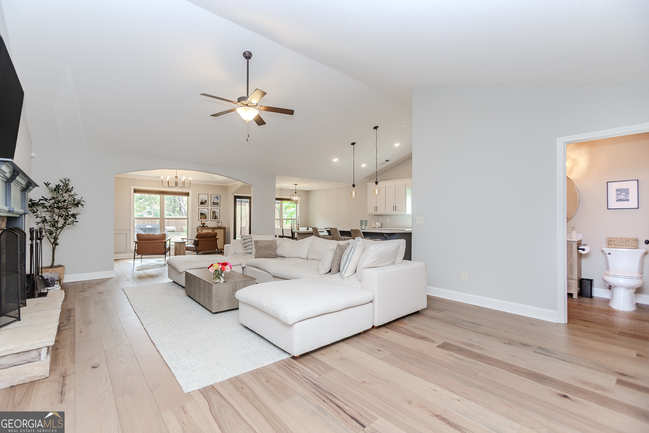 19 Redtail RD