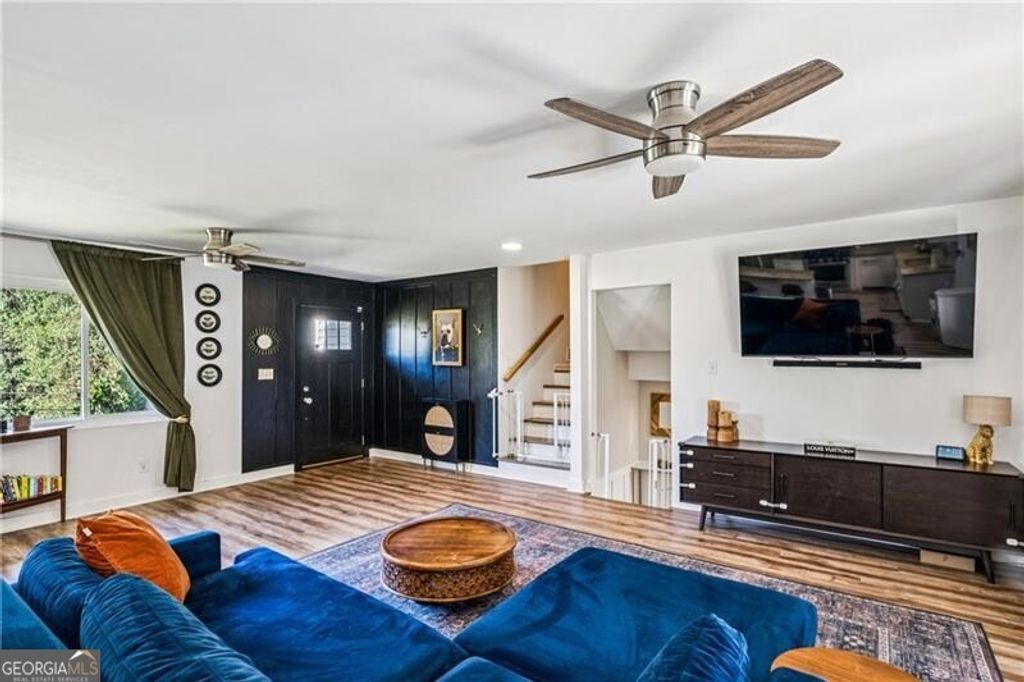 Photo of 2407 Crestdale Circle SE, Atlanta, GA 30316 (MLS # 10625139)