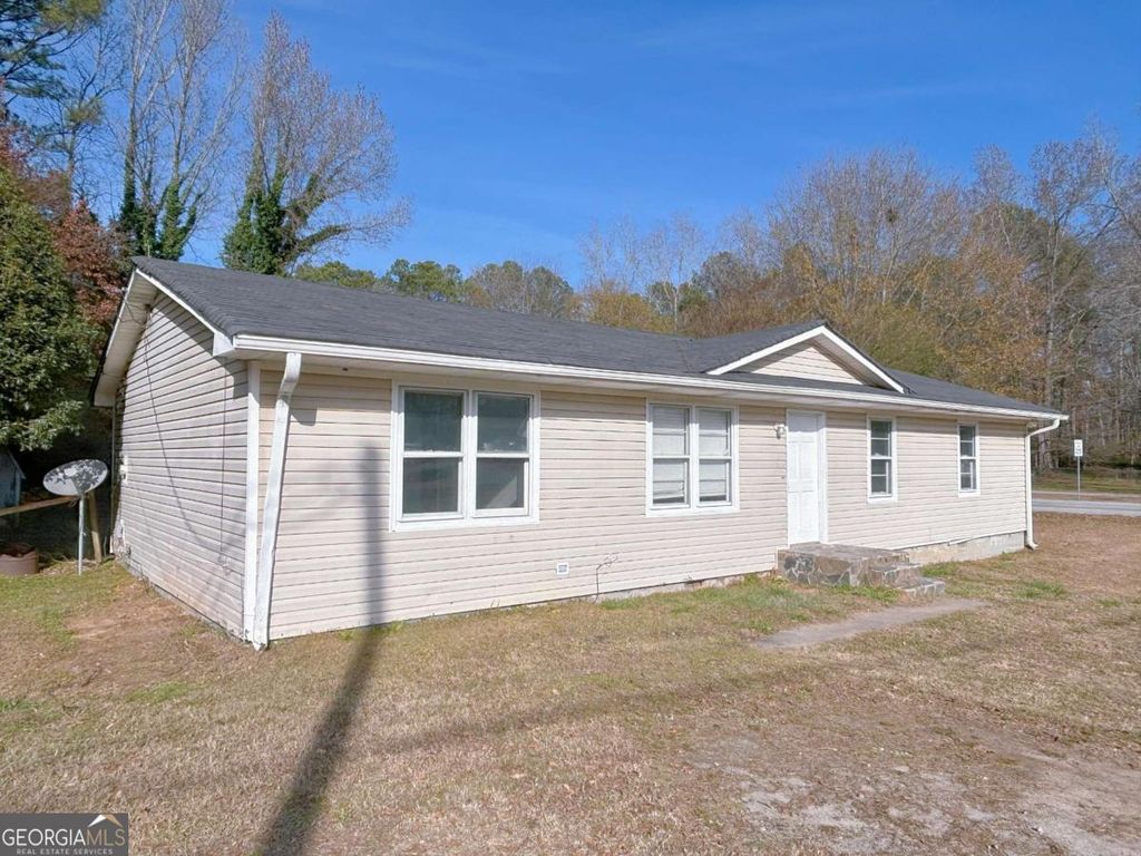 Photo of 523 Vineyard Road, Griffin, GA 30223 (MLS # 10661030)