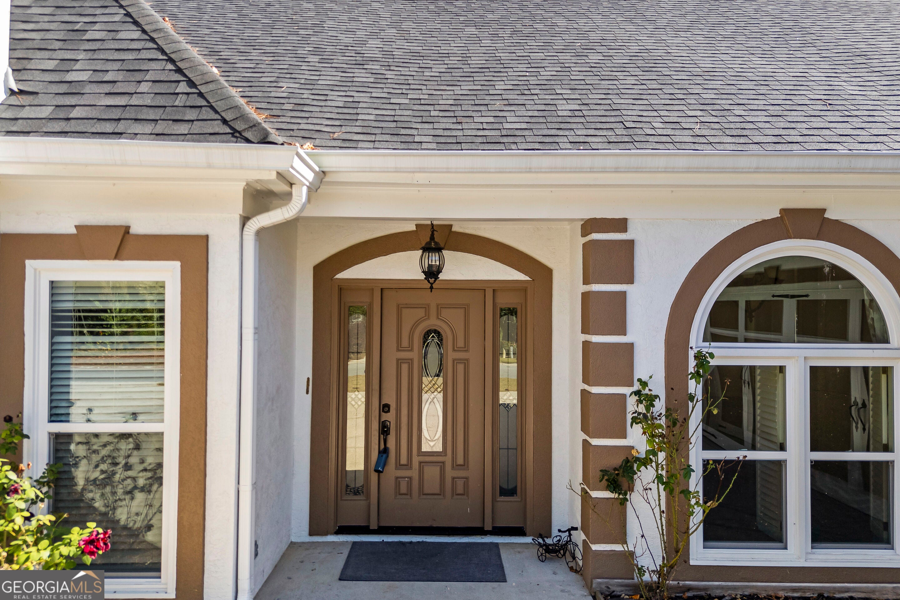 1851 Thousand Oaks LN