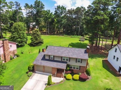 647 Shannon Green CIR SW Mableton GA 30126