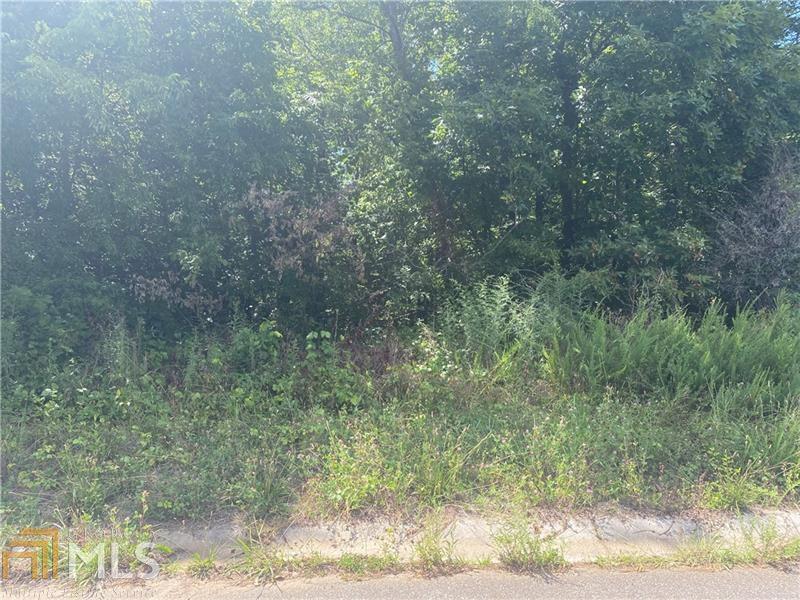 Opportunity to build in an already established neighborhood. Bring your builder!