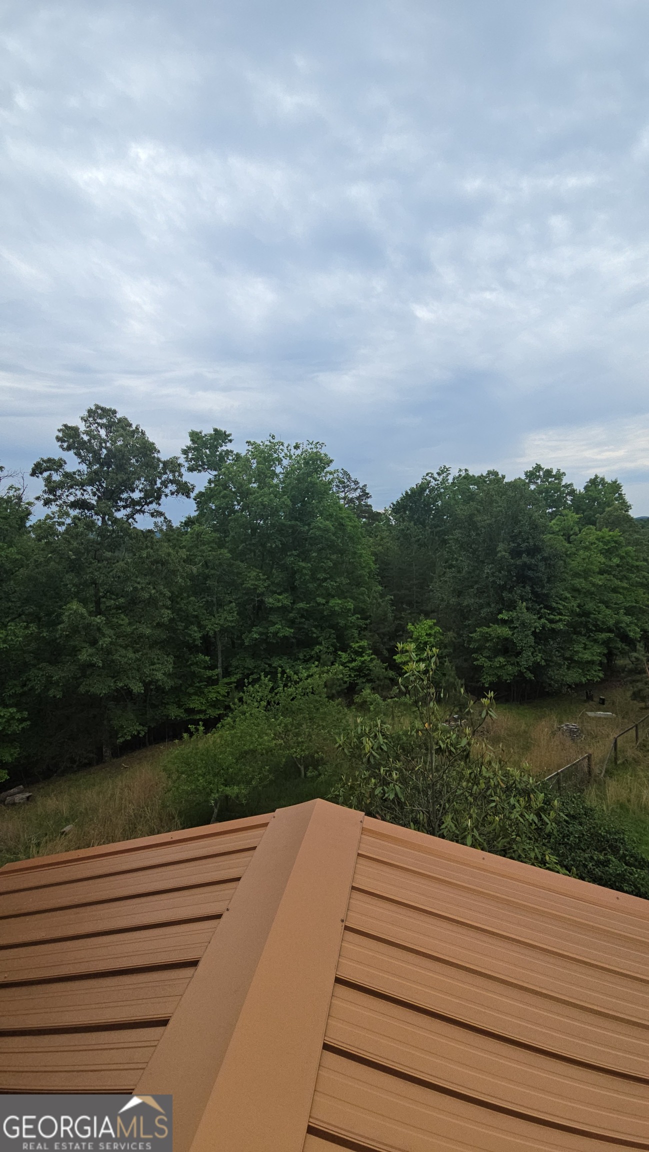852 Martin DR