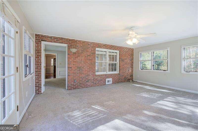 Holly Oaks - Residential