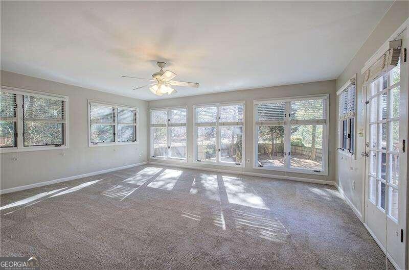 Holly Oaks - Residential