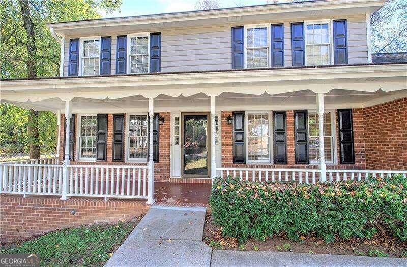 Holly Oaks - Residential