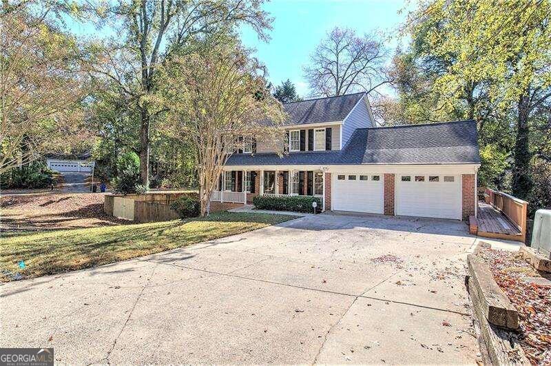 Holly Oaks - Residential