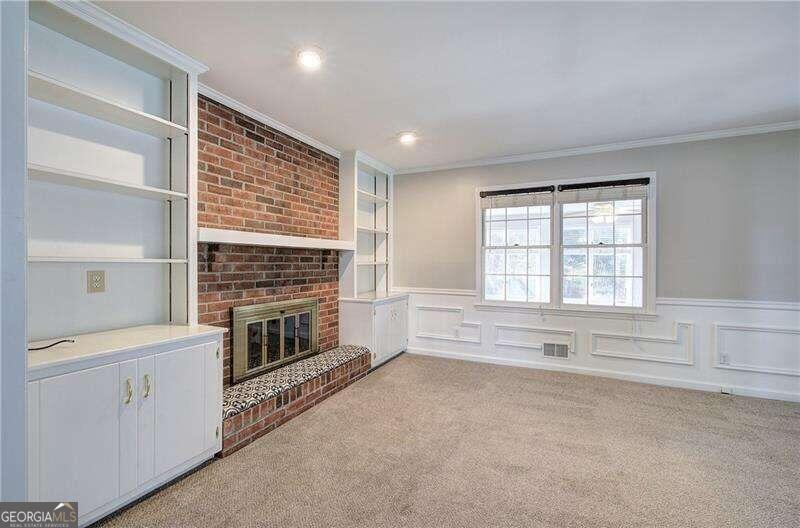 Holly Oaks - Residential