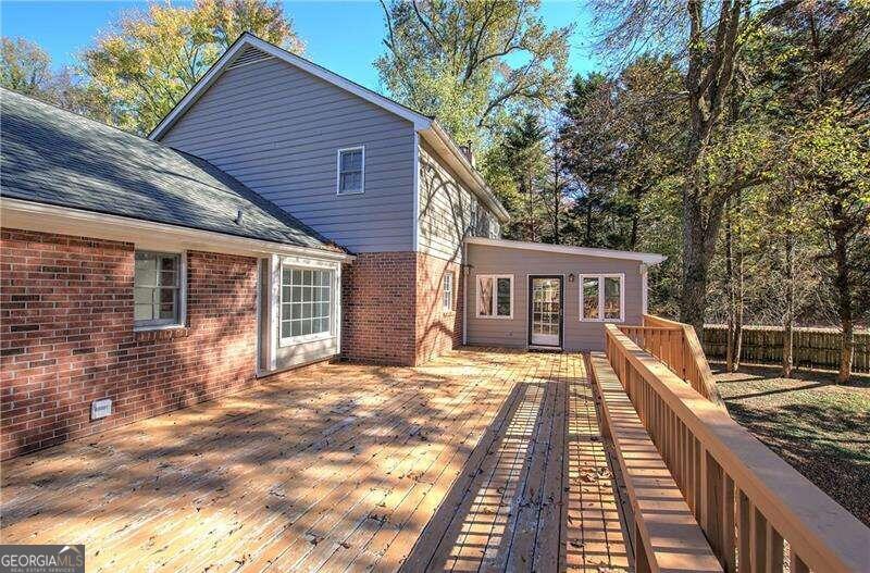 Holly Oaks - Residential