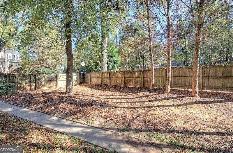 Holly Oaks - Residential