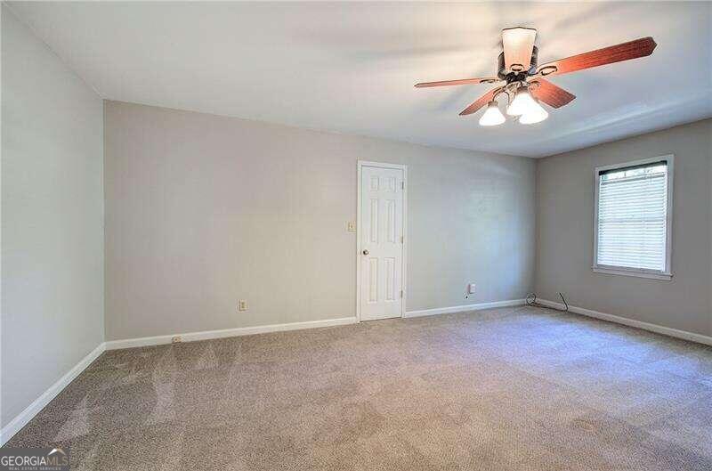 Holly Oaks - Residential