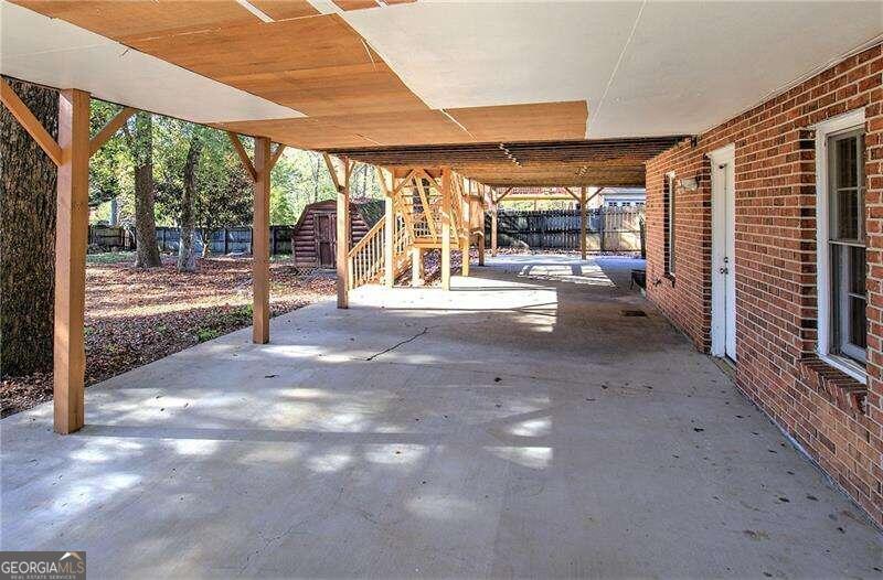Holly Oaks - Residential