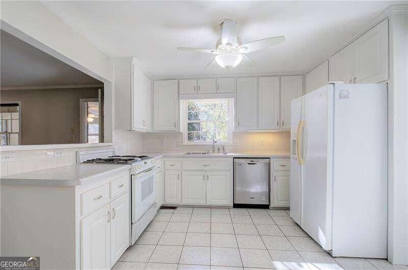 Holly Oaks - Residential