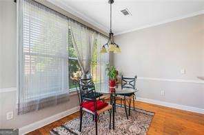 2557 Bay Crest LN
