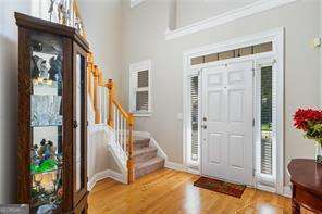 2557 Bay Crest LN