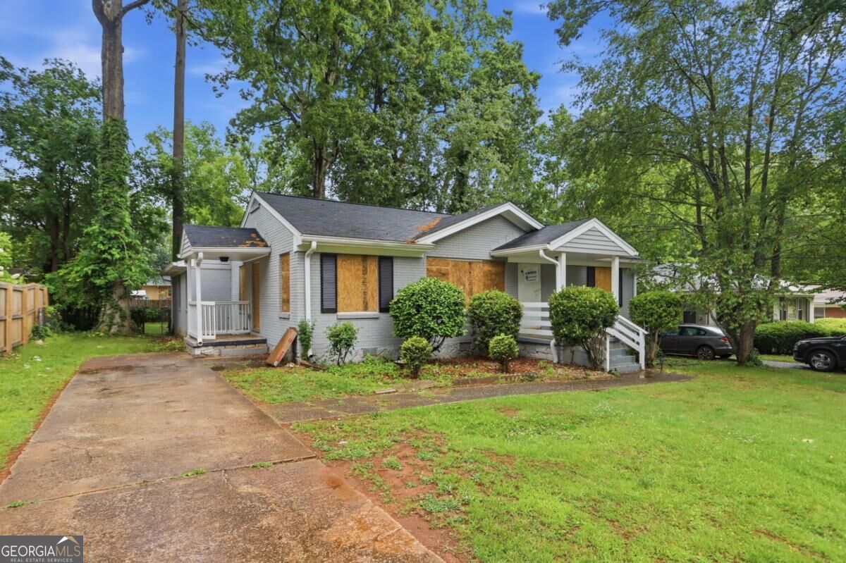 3453 Lark LN