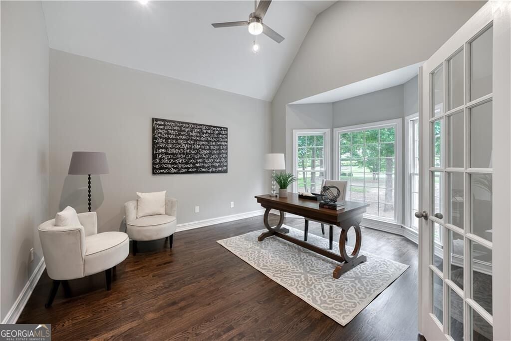 303 Broadmoor WAY