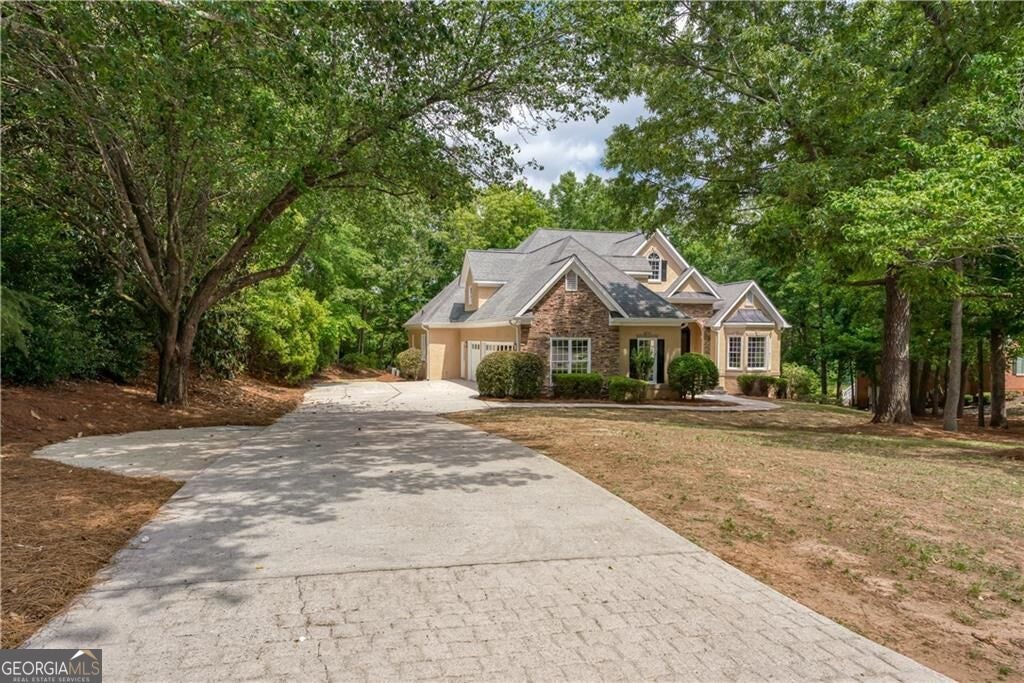 303 Broadmoor WAY