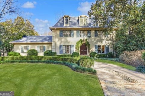 Photo of 2586 Hyde Manor Drive NW, Atlanta, GA 30327 (MLS # 10676740)