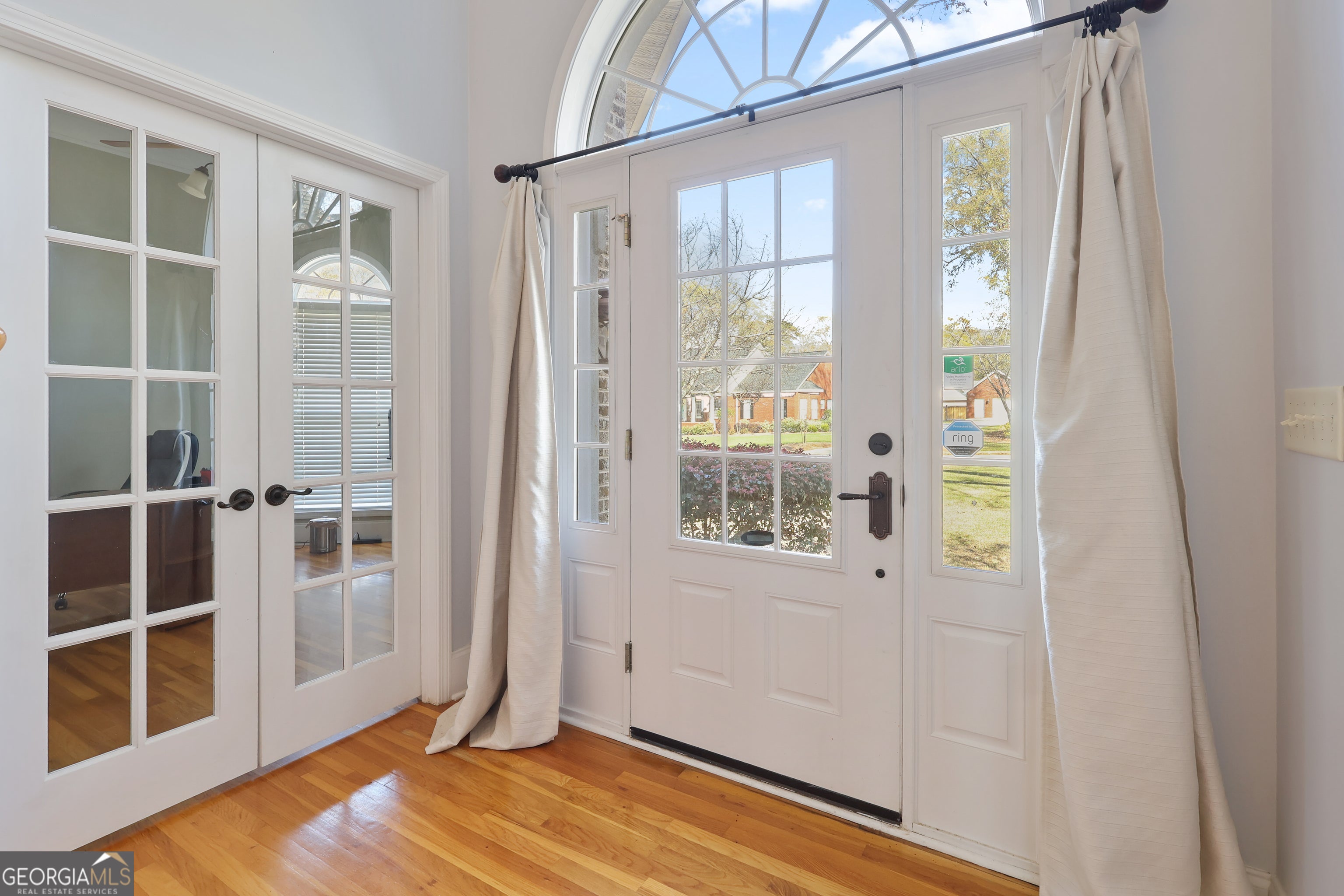 333 Royal Crest CIR