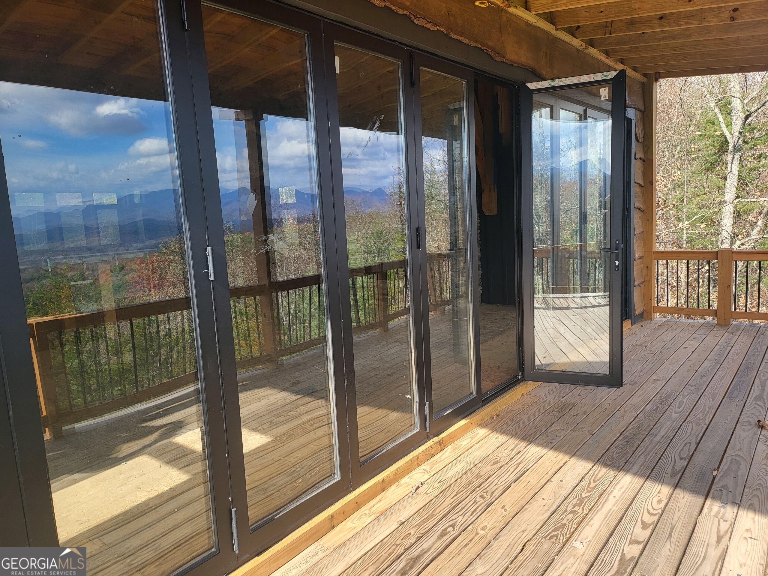 Blairsville, Georgia 30512, United States, 3 Bedrooms Bedrooms, ,4 BathroomsBathrooms,Residential,Active,234940