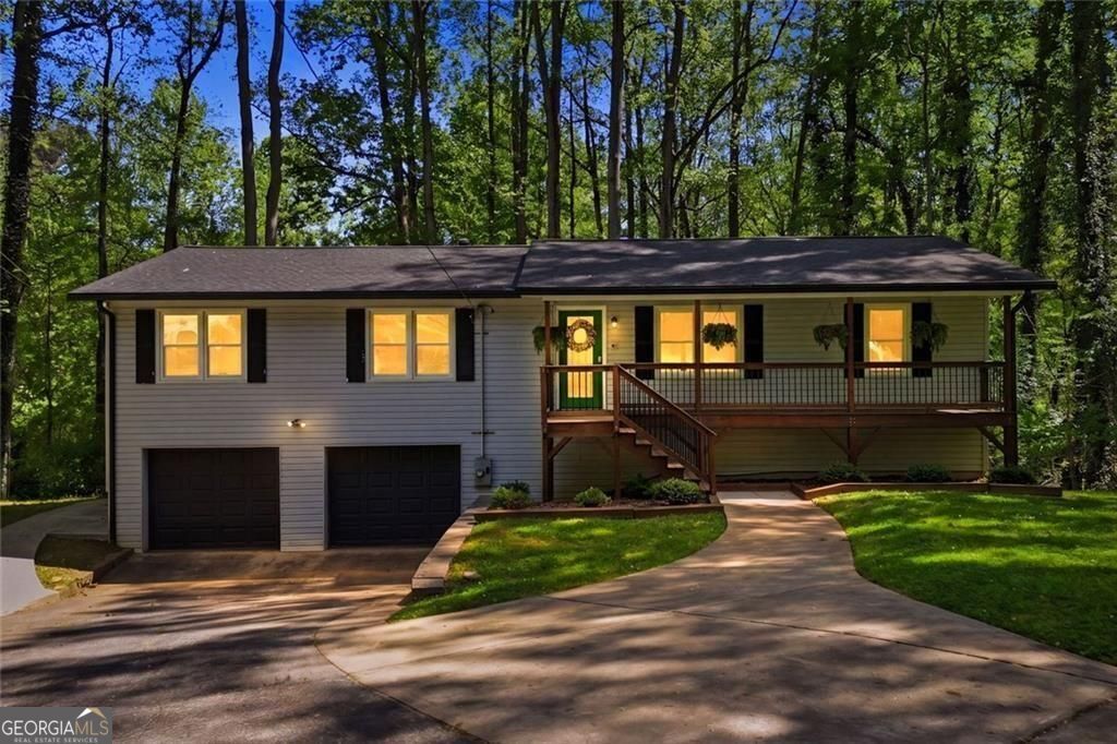 Photo of 306 Jason Court, Woodstock, GA 30188 (MLS # 10735271)