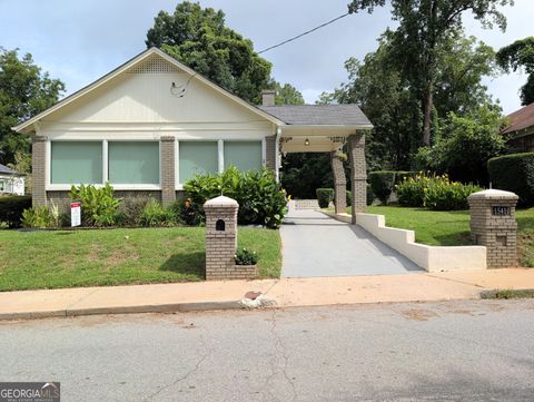 Photo of 1541 North Avenue NW, Atlanta, GA 30318 (MLS # 10644608)