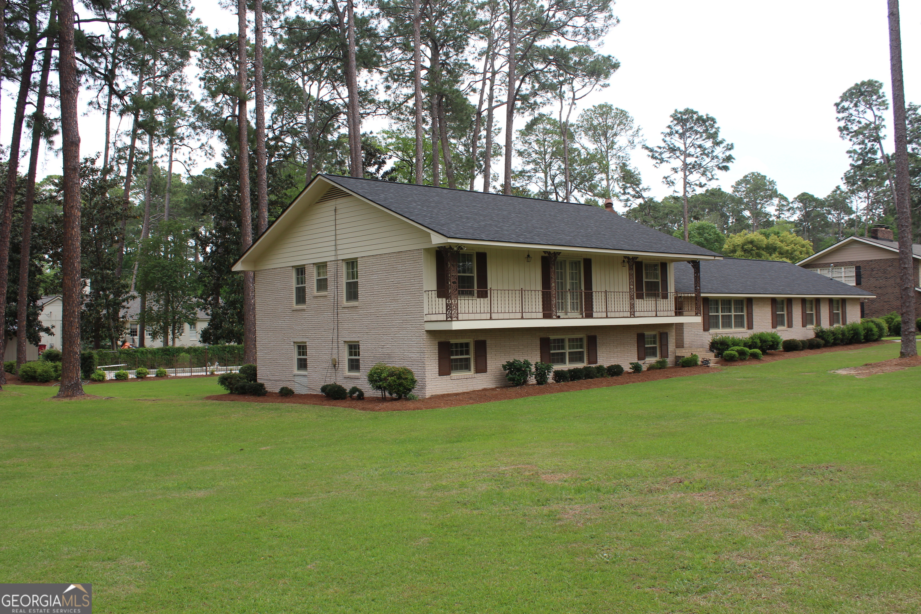2021 Emory DR