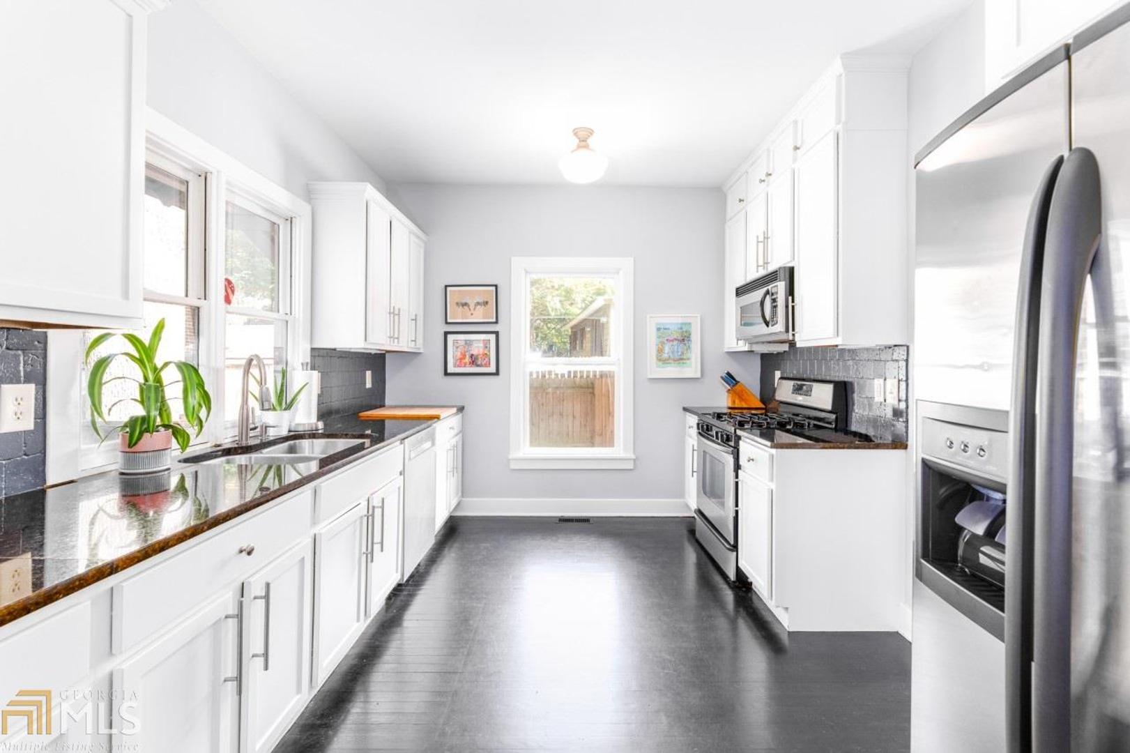 Ormewood Park - Woodland Hills - Residential