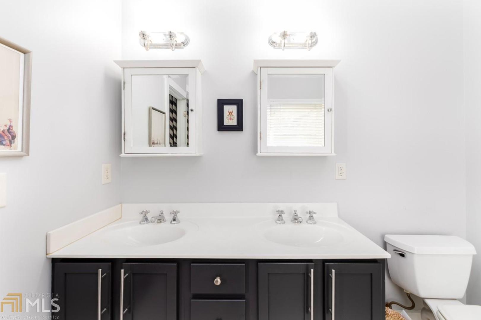 Ormewood Park - Woodland Hills - Residential