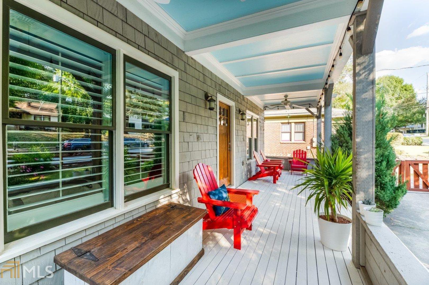 Ormewood Park - Woodland Hills - Residential