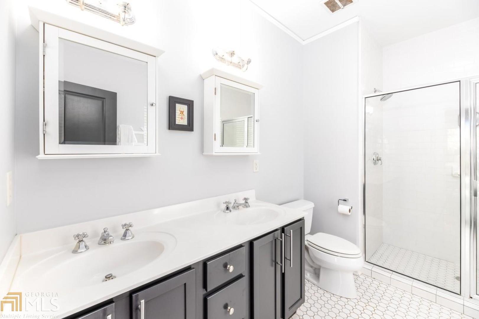 Ormewood Park - Woodland Hills - Residential