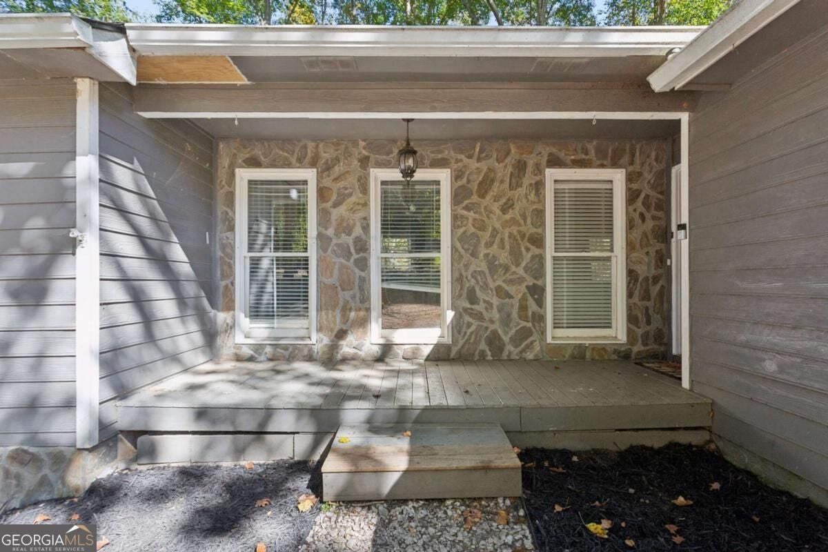 114 Corley CIR