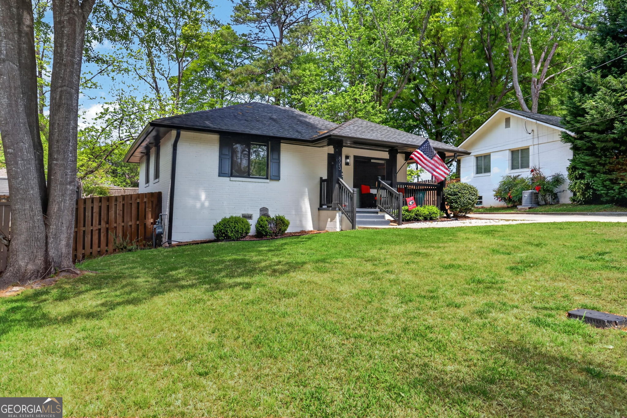 823 Frances DR SE