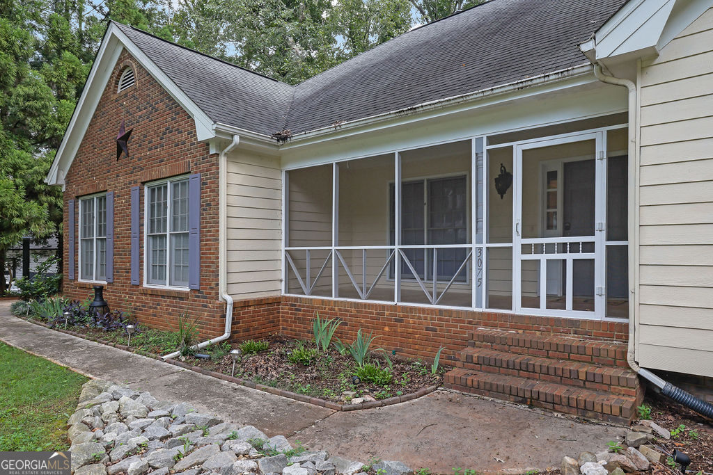 3075 Superior DR