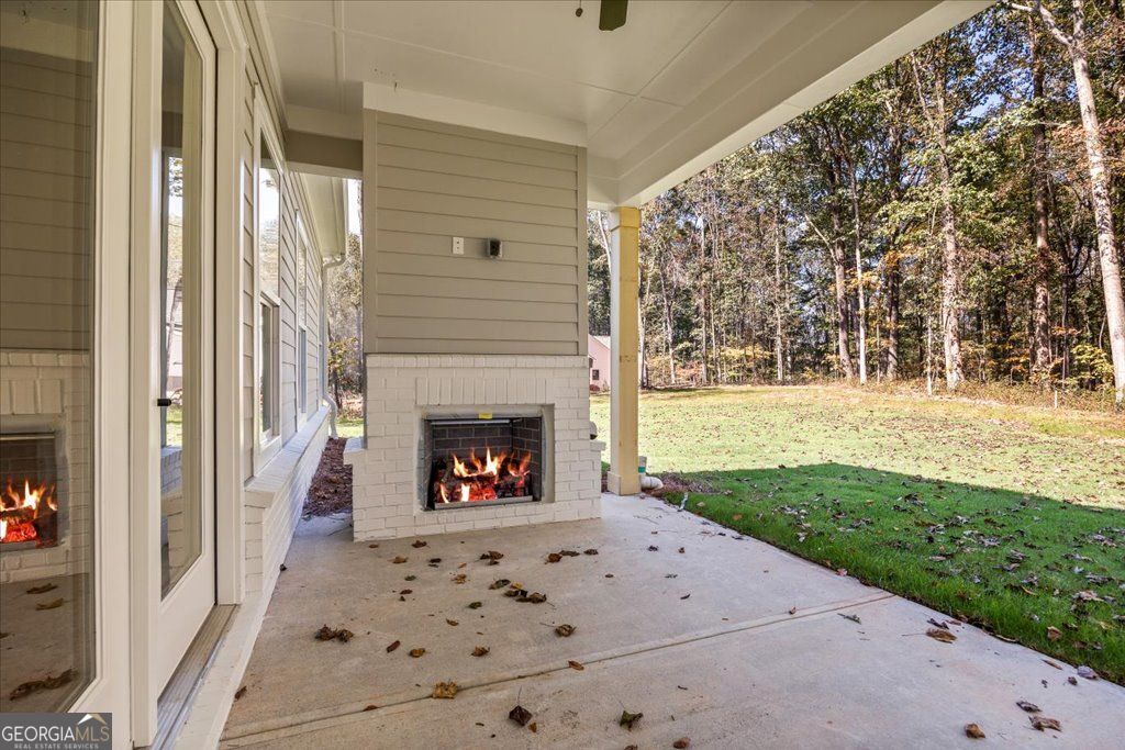 Gainesville, Georgia 30506, United States, 4 Bedrooms Bedrooms, ,4 BathroomsBathrooms,Residential,Active,223212