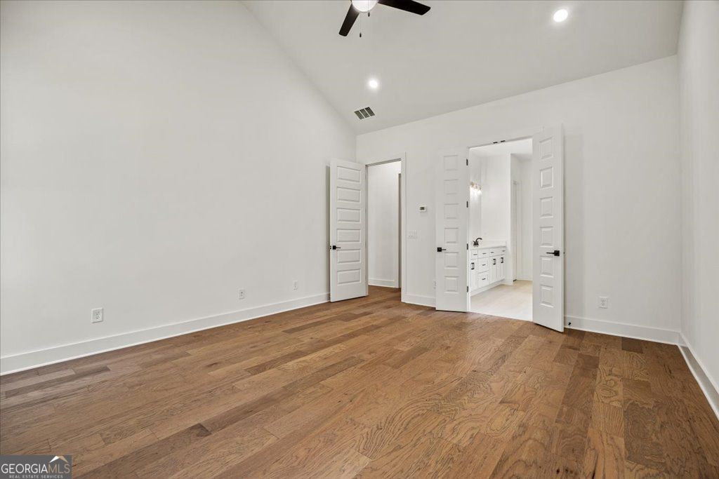 Gainesville, Georgia 30506, United States, 4 Bedrooms Bedrooms, ,4 BathroomsBathrooms,Residential,Active,223212