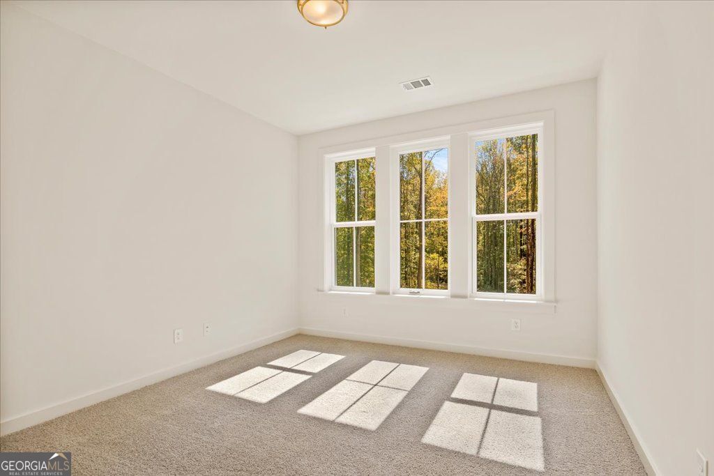 Gainesville, Georgia 30506, United States, 4 Bedrooms Bedrooms, ,4 BathroomsBathrooms,Residential,Active,223212