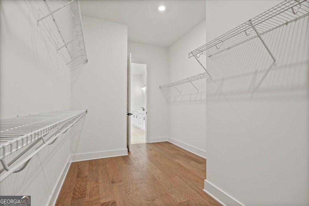 Gainesville, Georgia 30506, United States, 4 Bedrooms Bedrooms, ,4 BathroomsBathrooms,Residential,Active,223212