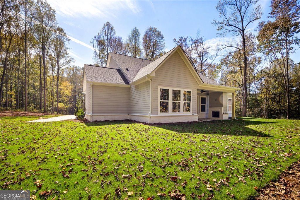 Gainesville, Georgia 30506, United States, 4 Bedrooms Bedrooms, ,4 BathroomsBathrooms,Residential,Active,223212