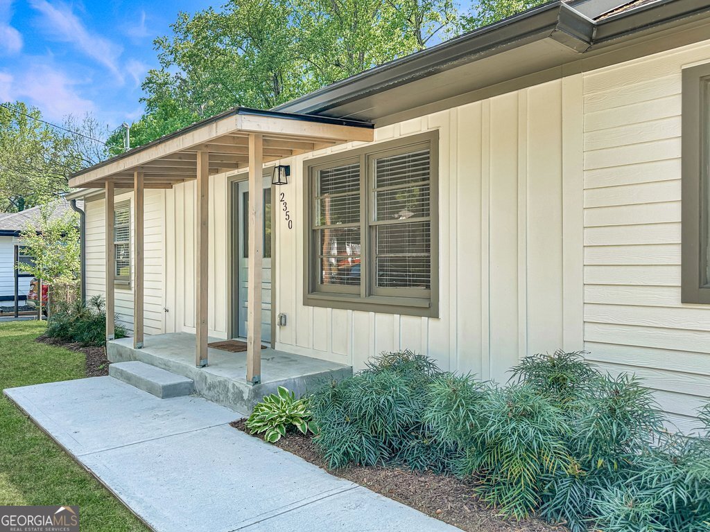 2350 Old Spring RD SE