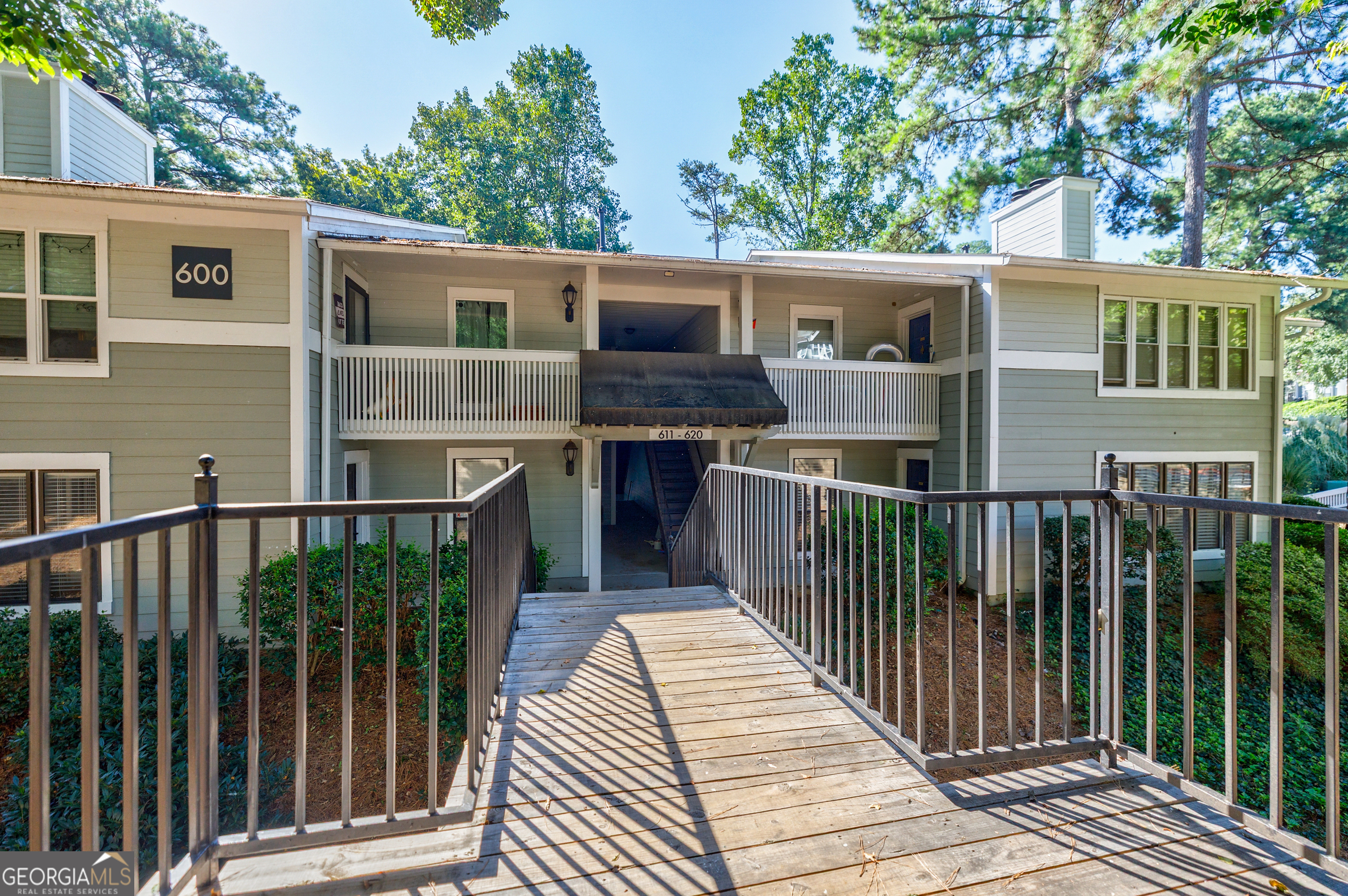 613 Summit North DR NE 613