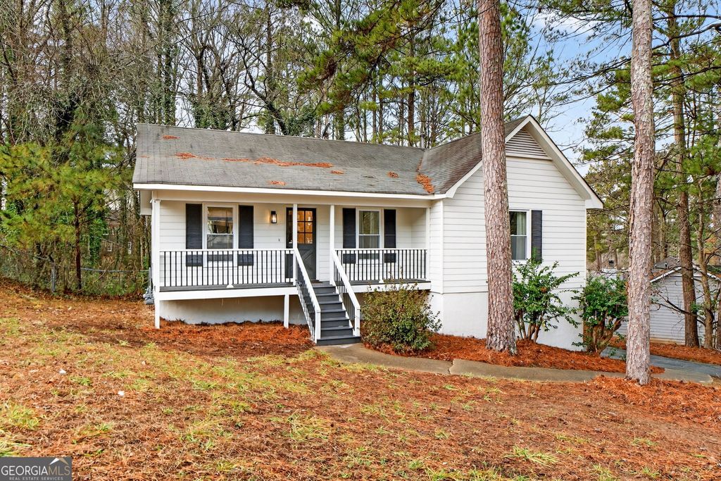 Photo of 7281 Fernwood Drive, Riverdale, GA 30296 (MLS # 10692159)