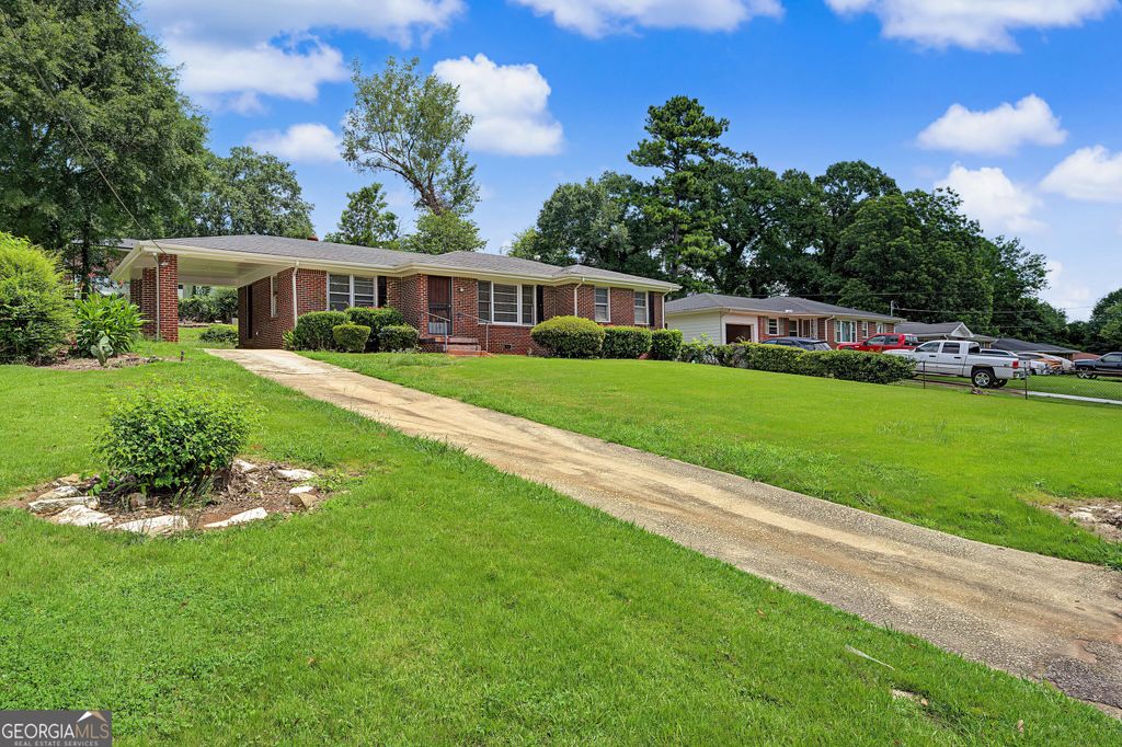 Photo of 2655 Miriam Lane, Decatur, GA 30032 (MLS # 10809083)