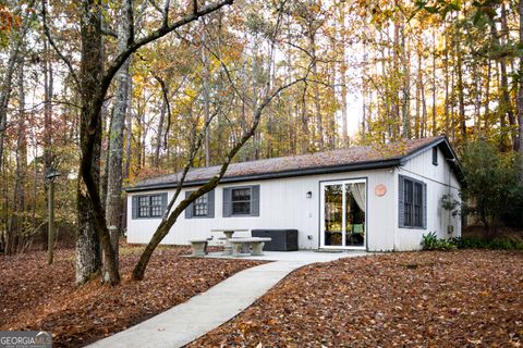 Photo of 0 Lakeview Est Drive, Eatonton, GA 31024 (MLS # 10642610)