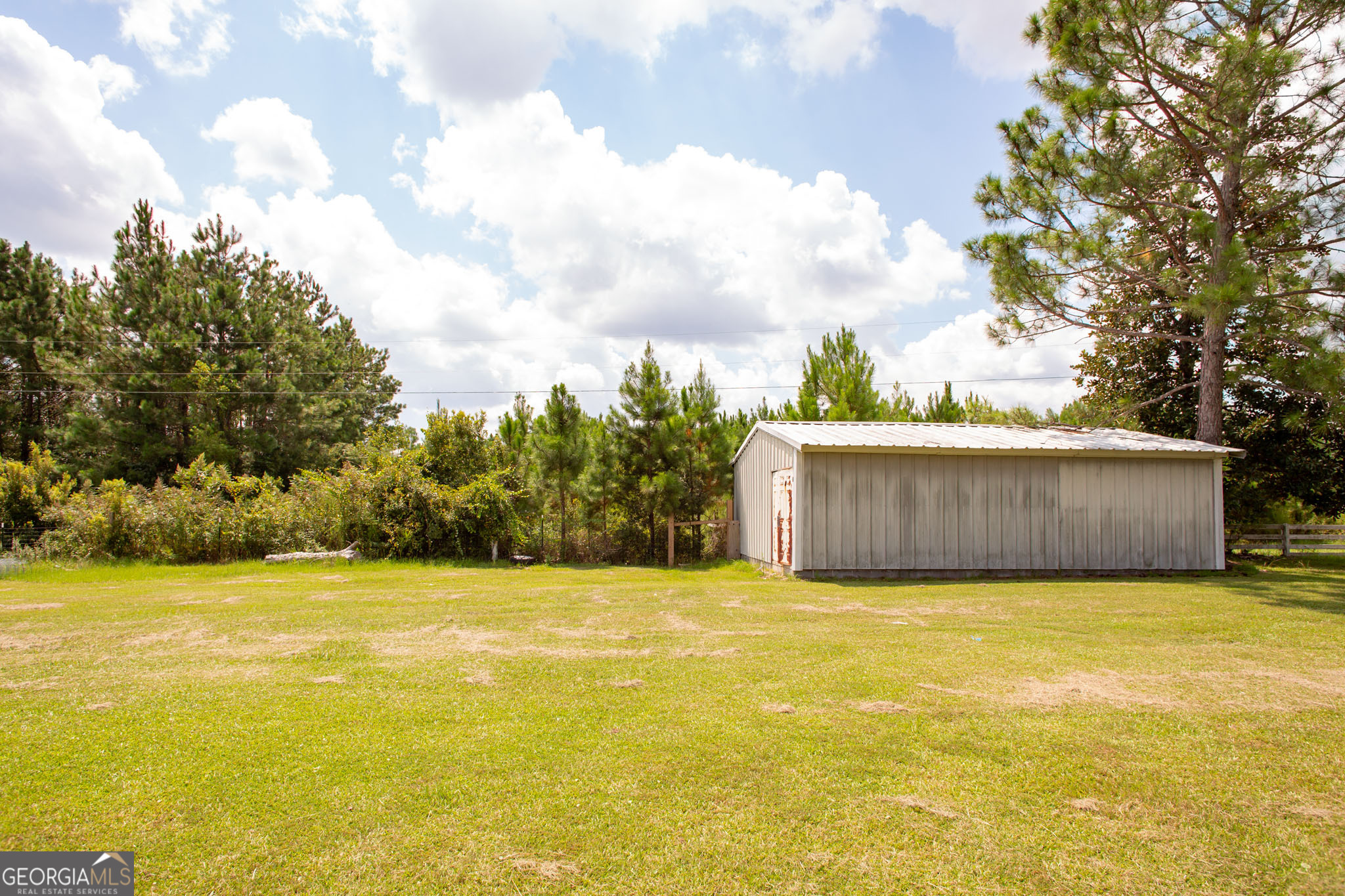 6860 Douglas HWY