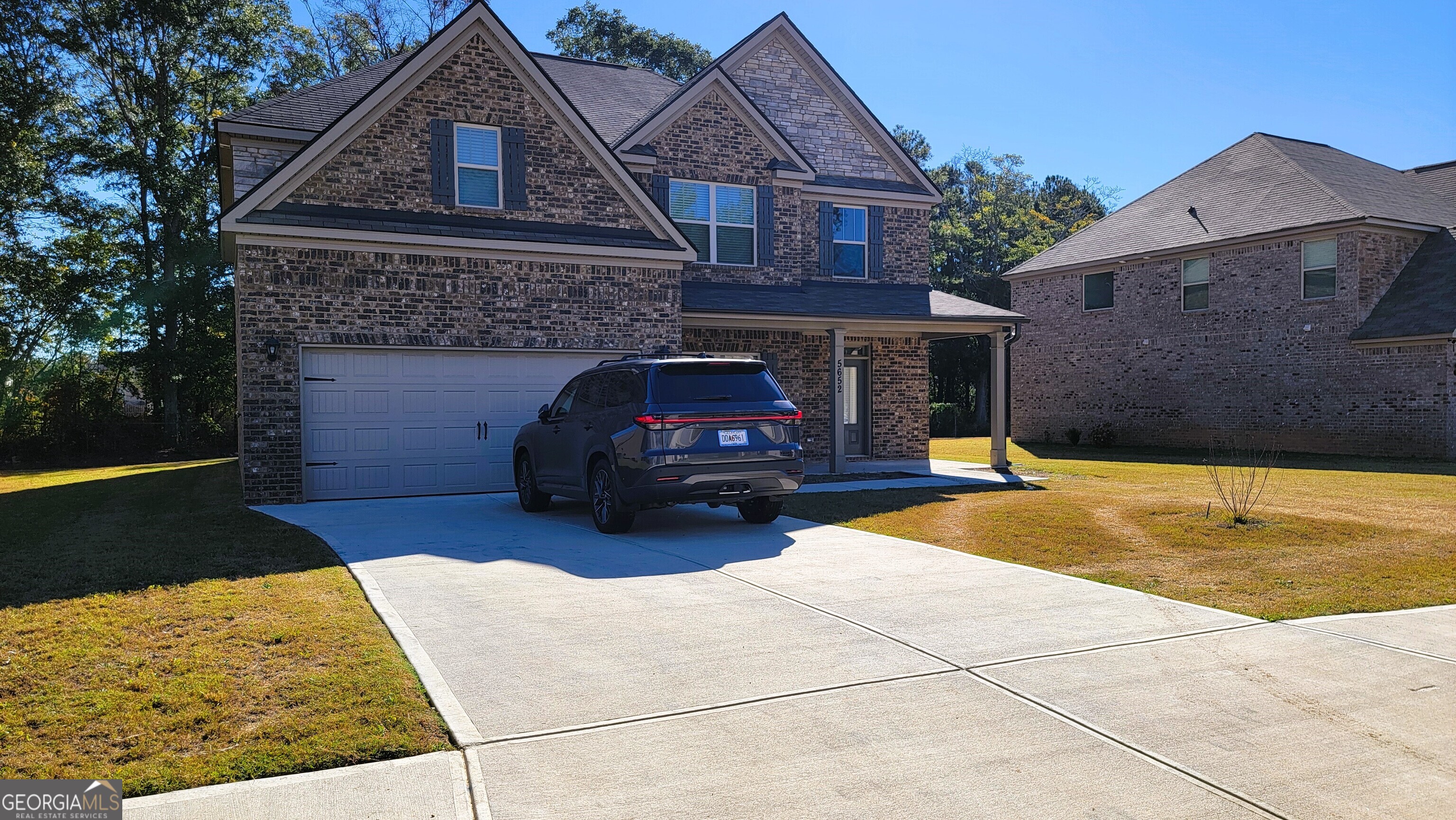 5652 Laney DR