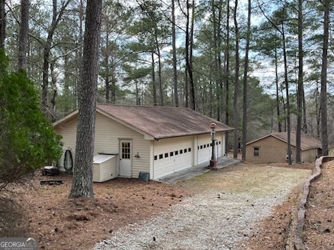 8395 Atlanta Newnan RD