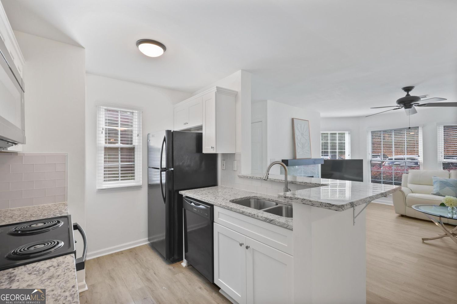 RIVERMONT VILLAGE - Residential